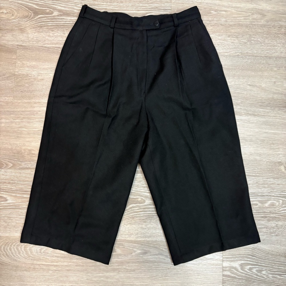 Vintage Wool Black Bermudas High-Waist Wide Leg Wool Shorts sz 6/8